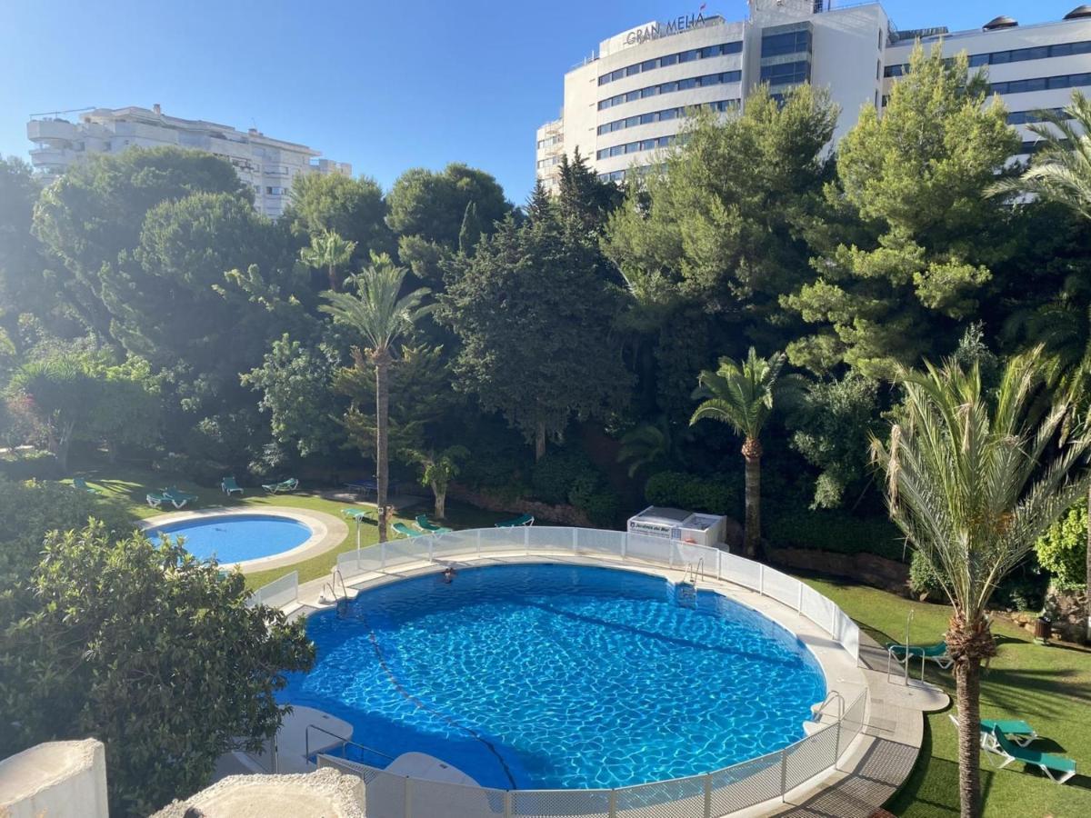 Luminoso Apartamento En Segunda Linea Playa 438 Marbella Bagian luar foto