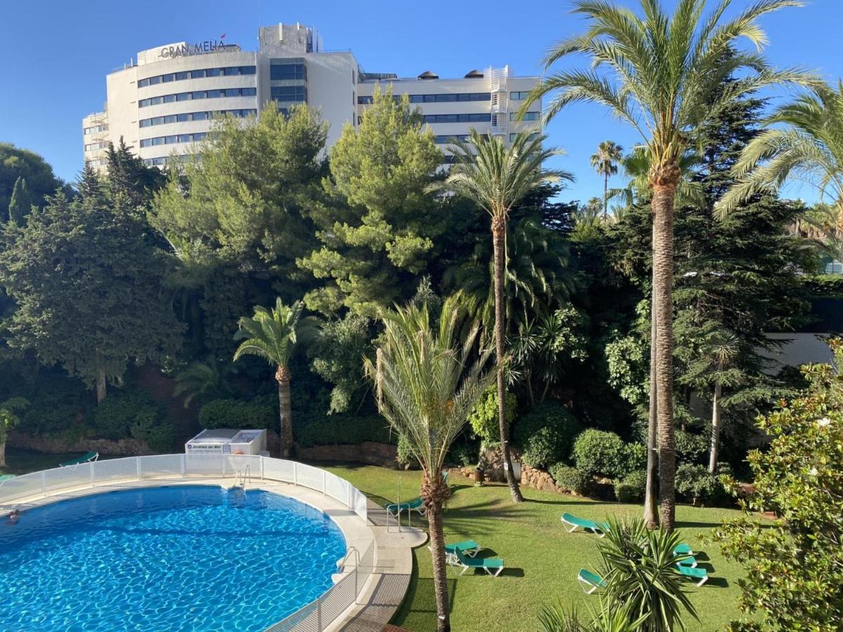 Luminoso Apartamento En Segunda Linea Playa 438 Marbella Bagian luar foto